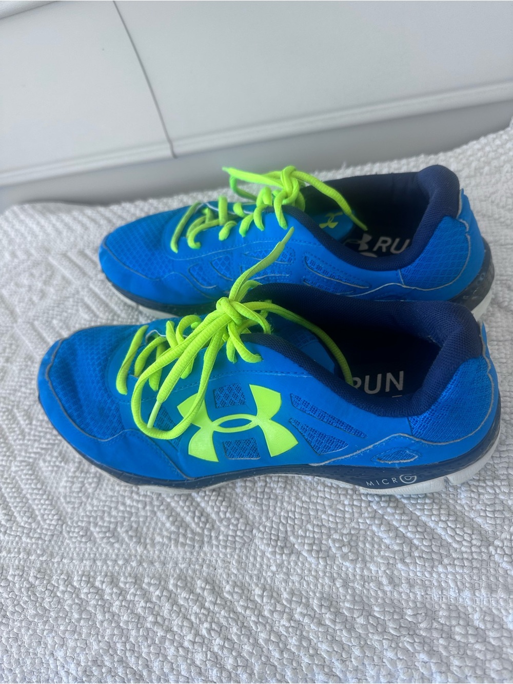 Under Armour Mens Blue Sneakers with Neon Yellow Accents